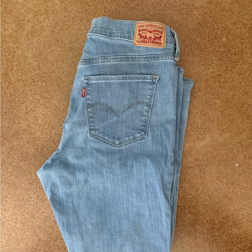 Levi's Shaping Bootcut Jeans